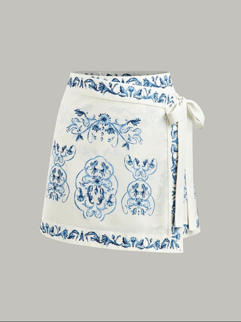 Commense White and Blue Floral Wrap Swim Sarong